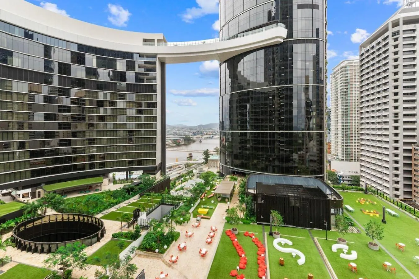 1 Bedroom Apartment In Queens Wharf Brisbane