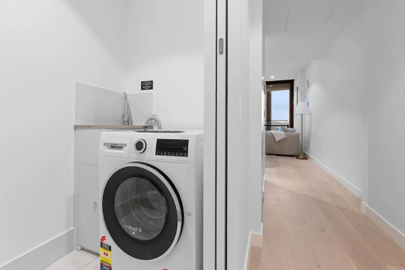 1 Bedroom Apartment In Queens Wharf Brisbane