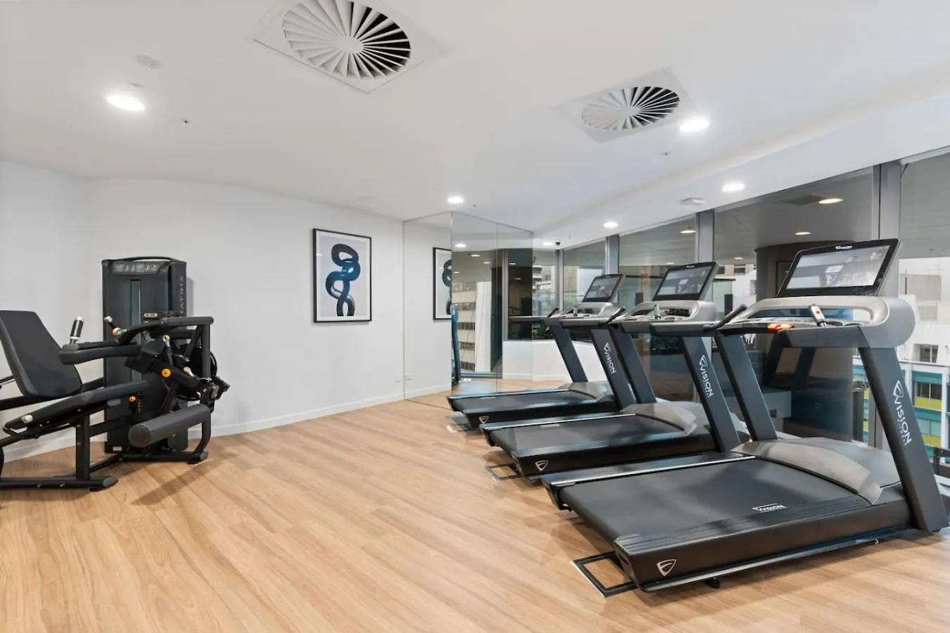 1 Bedroom Apartment In Queens Wharf Brisbane